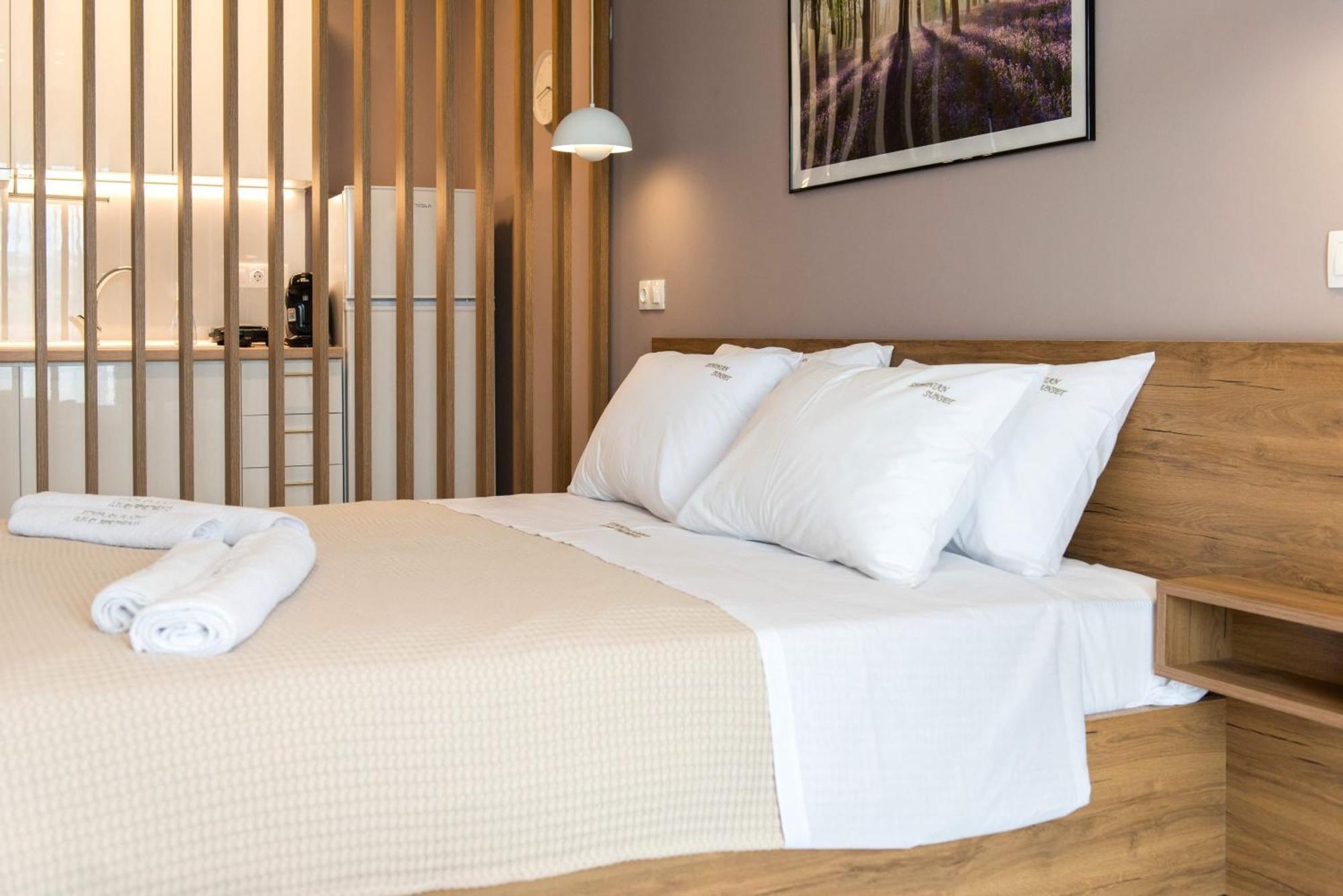 Sithonian Sunset Luxury - Nikiti Cozy Getaways Aparthotel Exterior photo