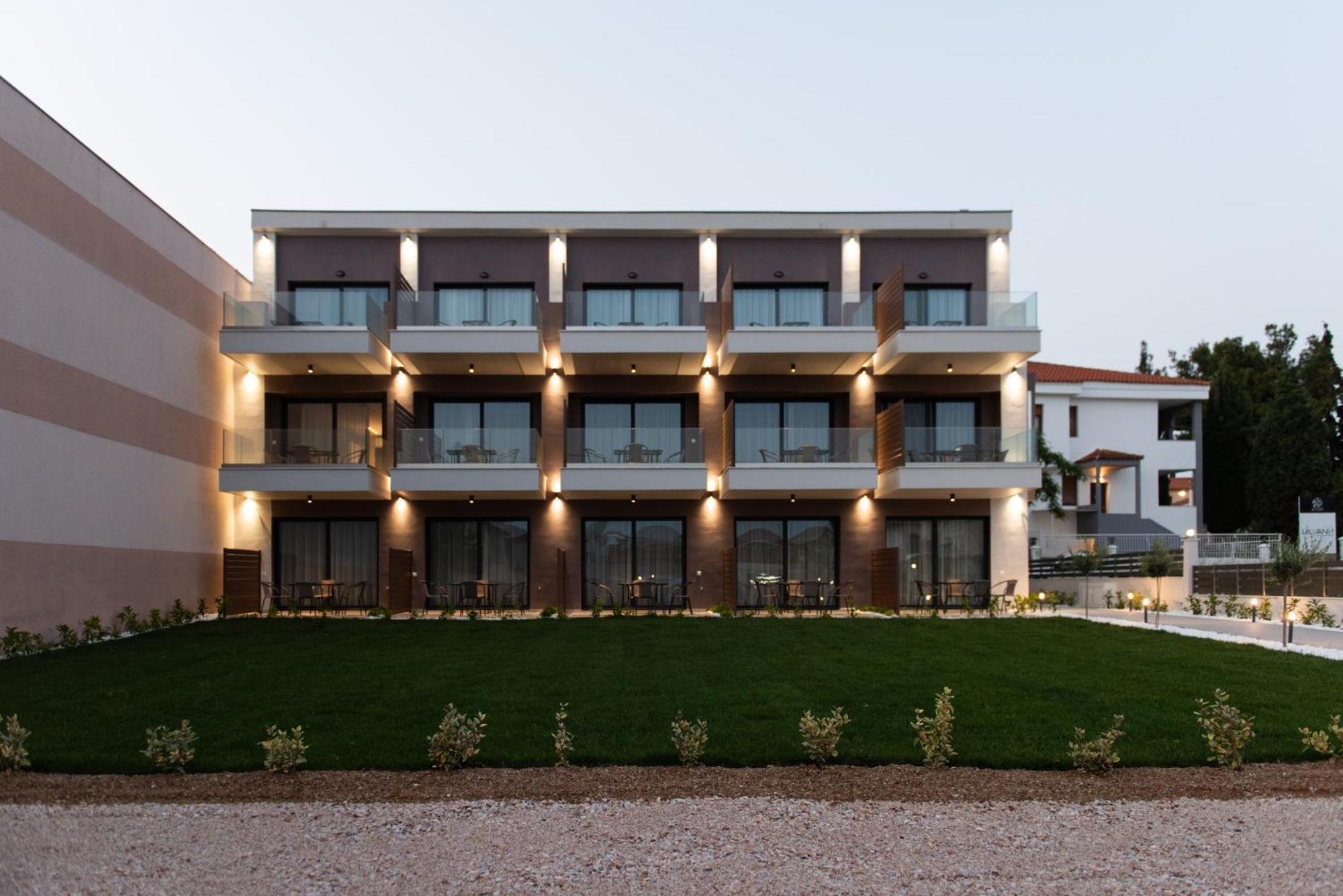 Sithonian Sunset Luxury - Nikiti Cozy Getaways Aparthotel Exterior photo